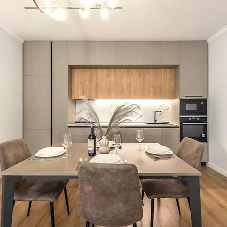 Luxurious Brand New Apartment Durrës