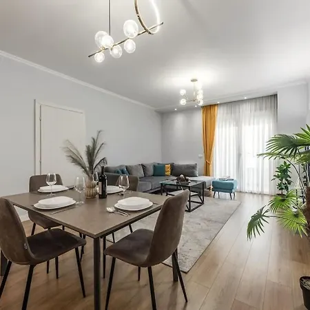 Apartment Luxurious Brand New